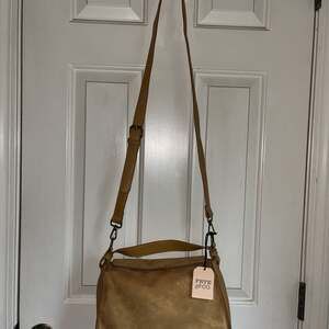 FRYE AND CO. Maggie Crossbody Bag